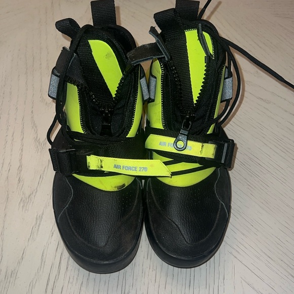 Nike Air Force 270 Utility 8.5 - Picture 2 of 9